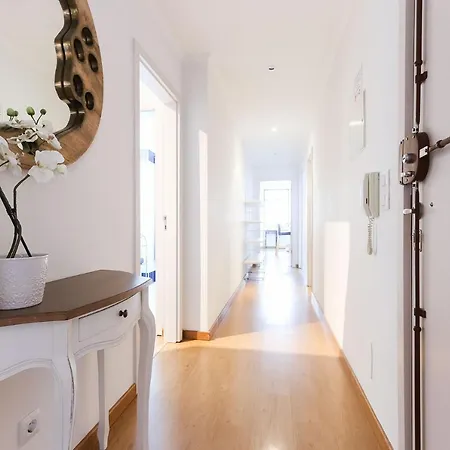 Rato Elegant By Homing Apartment